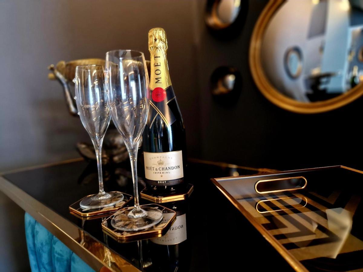 The Hamilton - The Studio Luxury Holiday Let'S Scorton  ภายนอก รูปภาพ